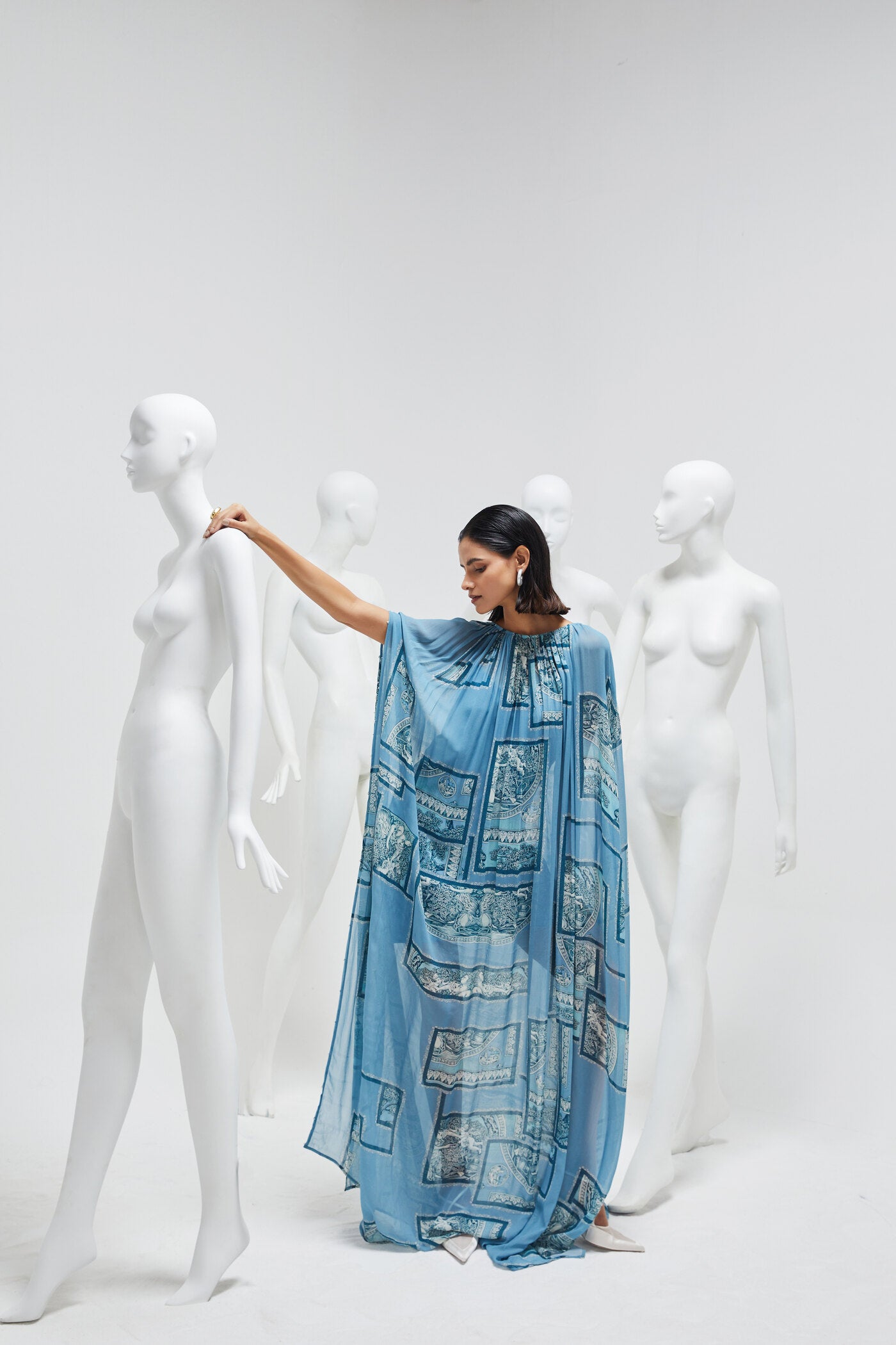 Aery Long Dress: Elegant & Versatile | Shell Official SHE'LL Aery Long Dress: Elegant & Versatile | Shell Official SHE'LL