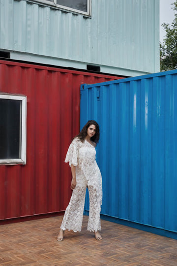 CRUNK IVORY ASYMMETRICAL FLORAL LACED TOP