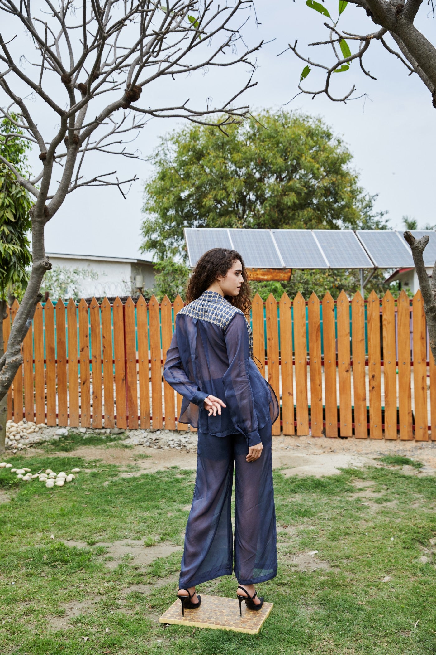 CRUNK METALLIC BLUE JUTE SURFACING VEST SHIRT