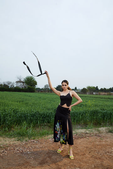 CRUNK BLACK EMBROIDERED FLORAL SKIRT