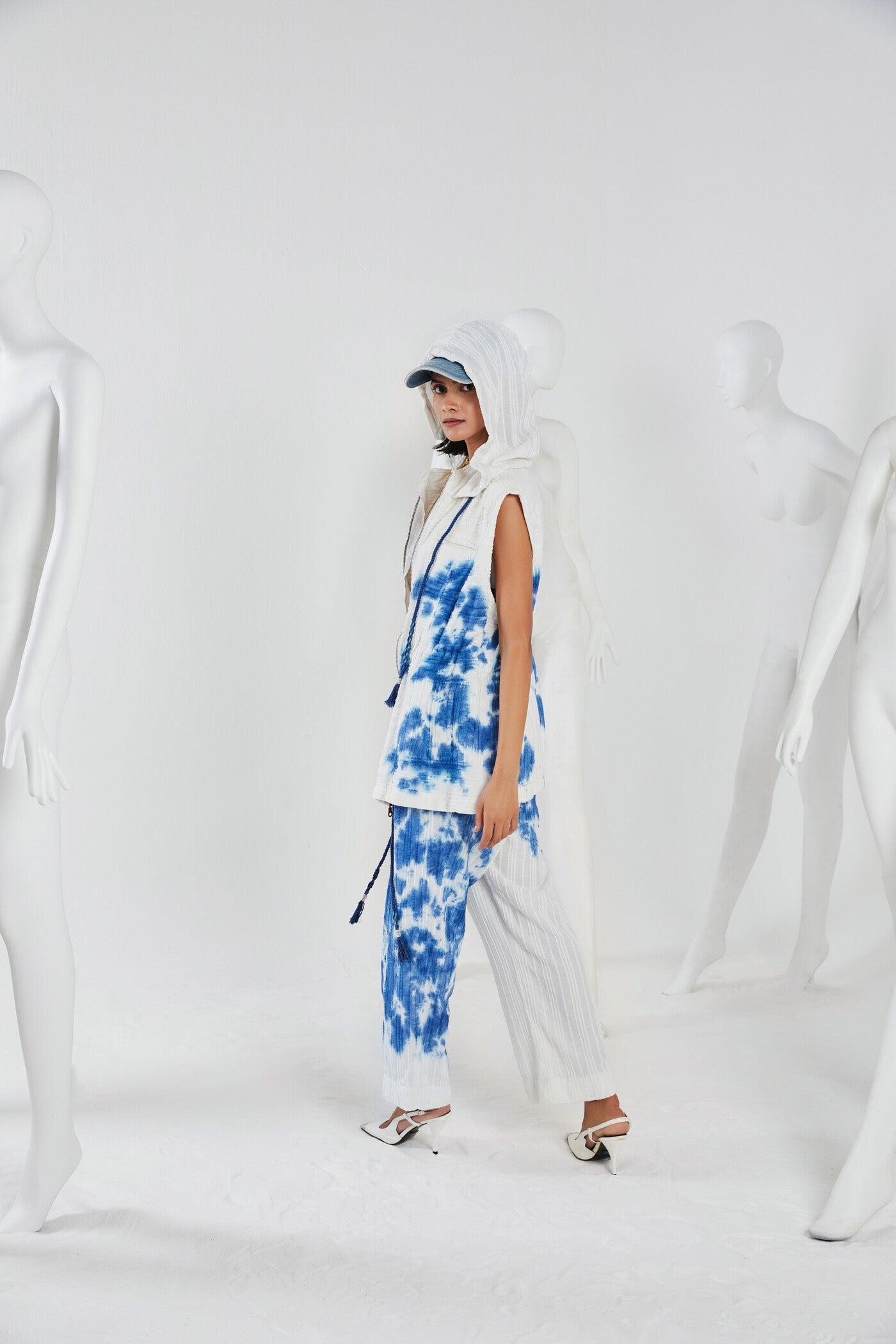 AERY CO-ORD  (JACKET, PANTS AND BRALETTE)