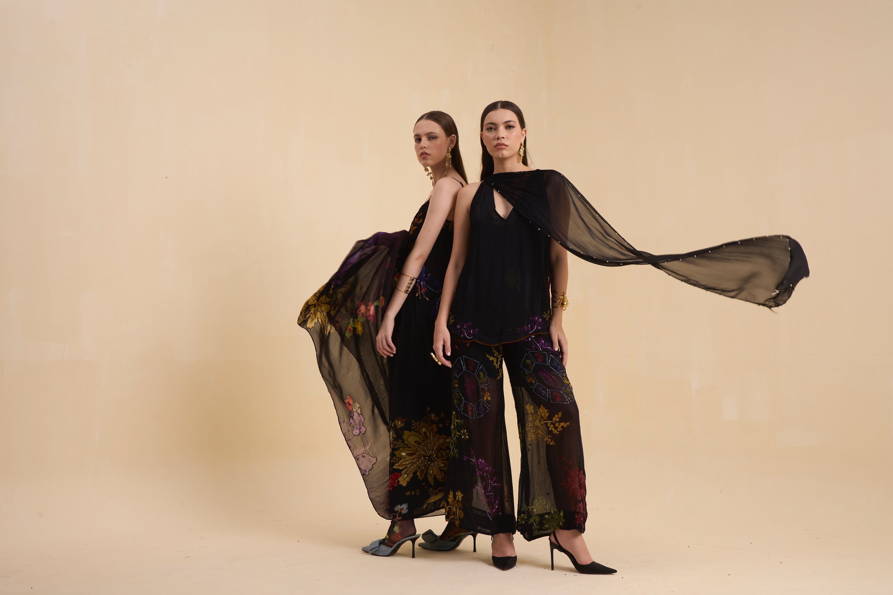 RIV BLACK FLORAL EMBELLISHED SCARF CO-ORD