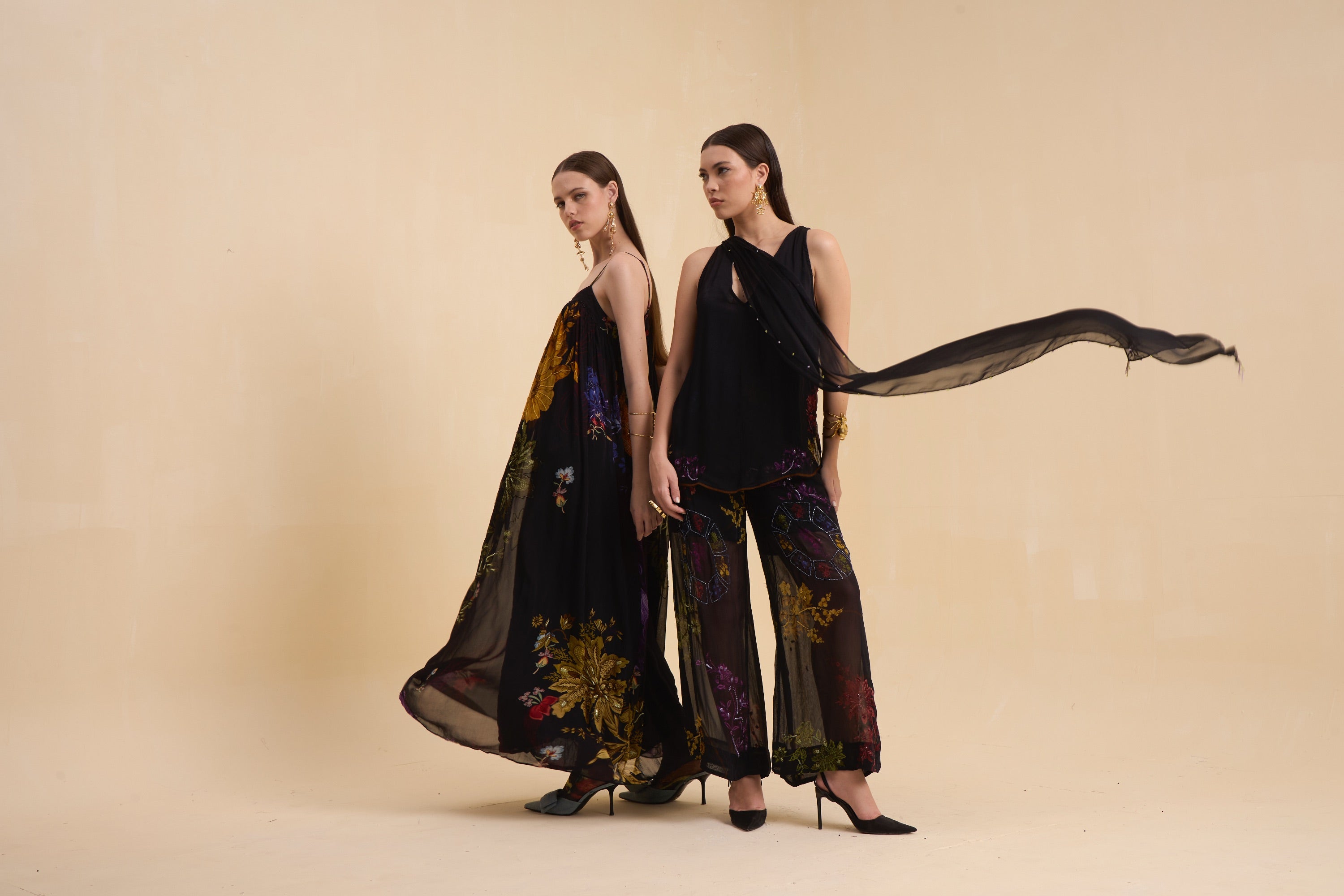 RIV BLACK FLORAL EMBELLISHED SCARF CO-ORD