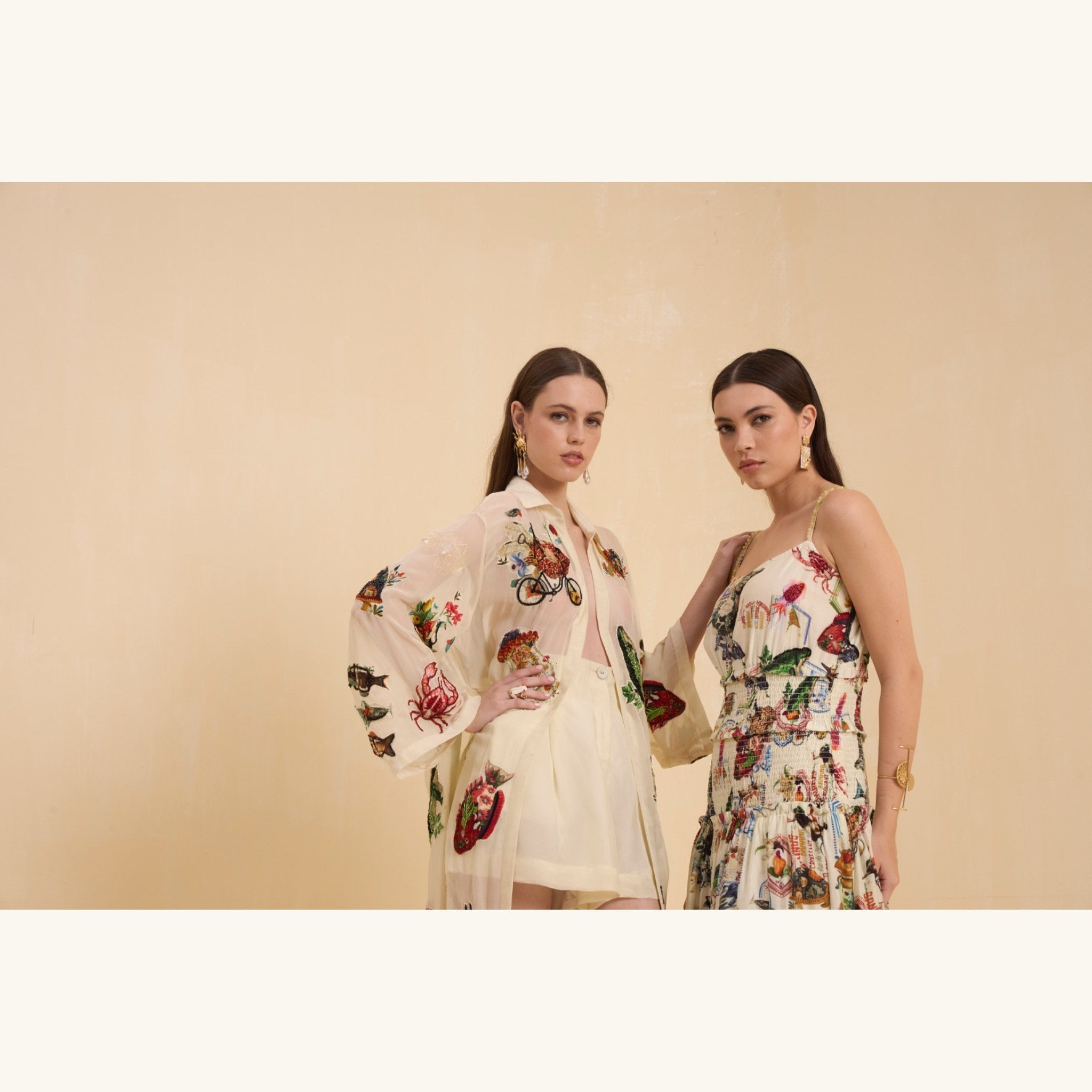 RIV IVORY PATCH ADORNED LONG JACKET