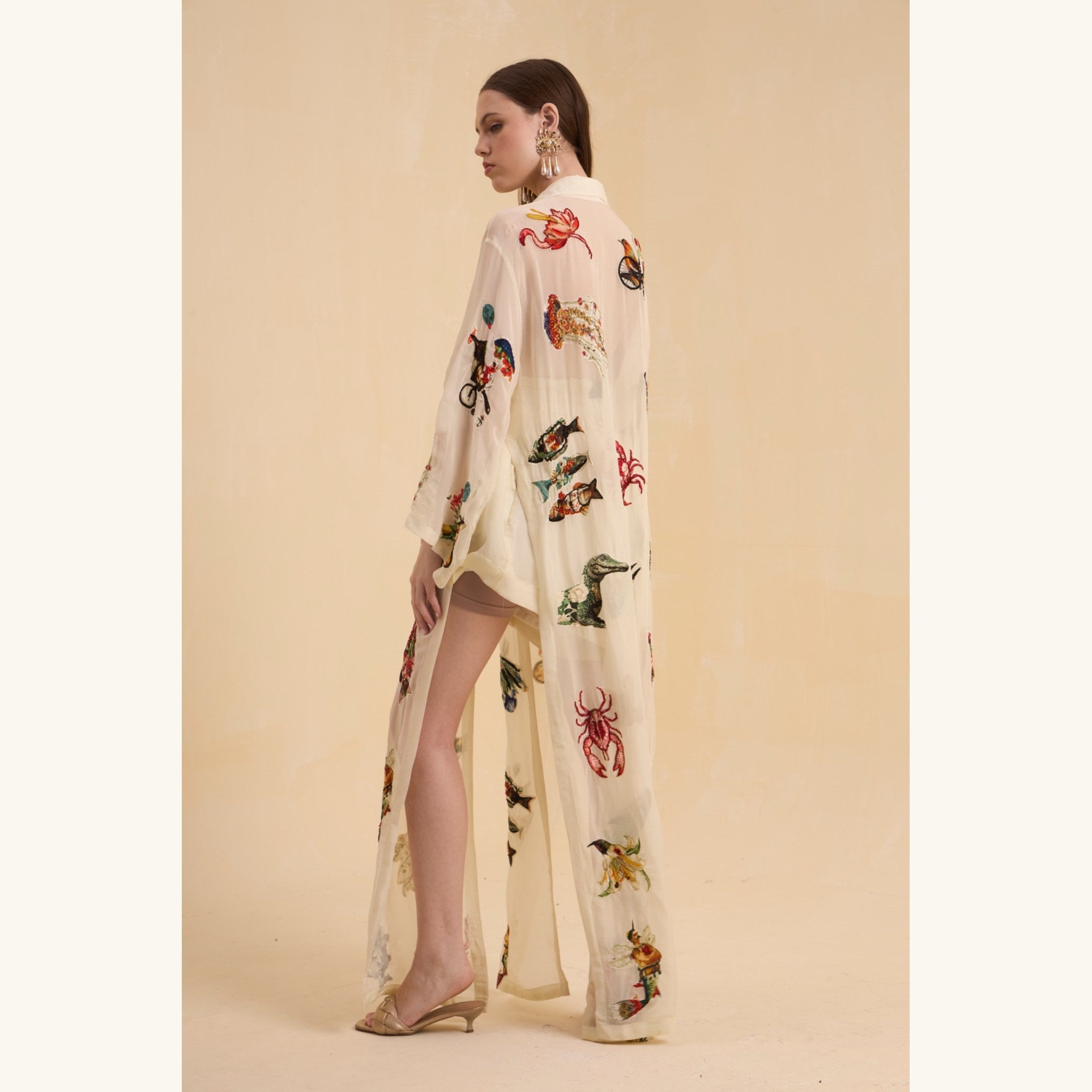 RIV IVORY PATCH ADORNED LONG JACKET