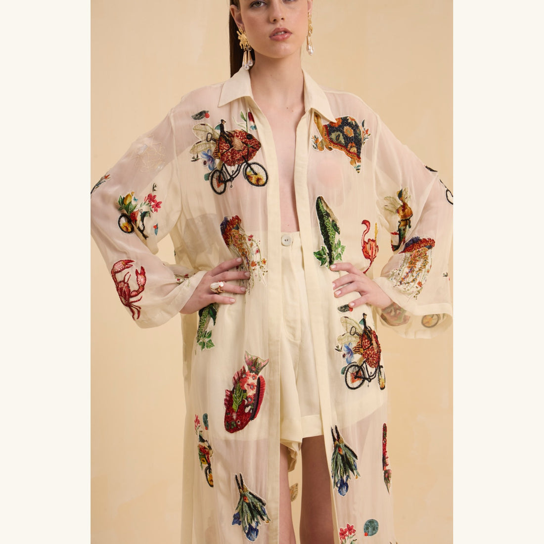 RIV IVORY PATCH ADORNED LONG JACKET