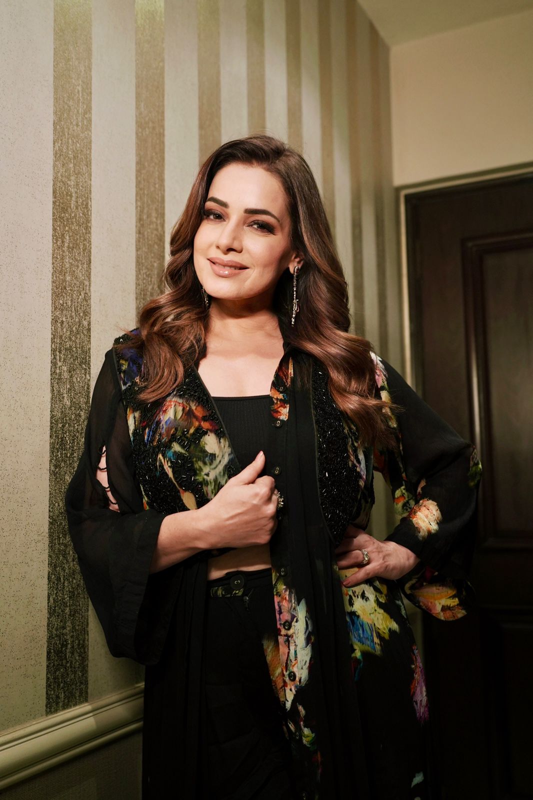NEELAM KOTHARI X CRUNK BLACK LONGLINE SHIRT WITH VEST CO-ORD (SHIRT, VEST AND SHORTS)
