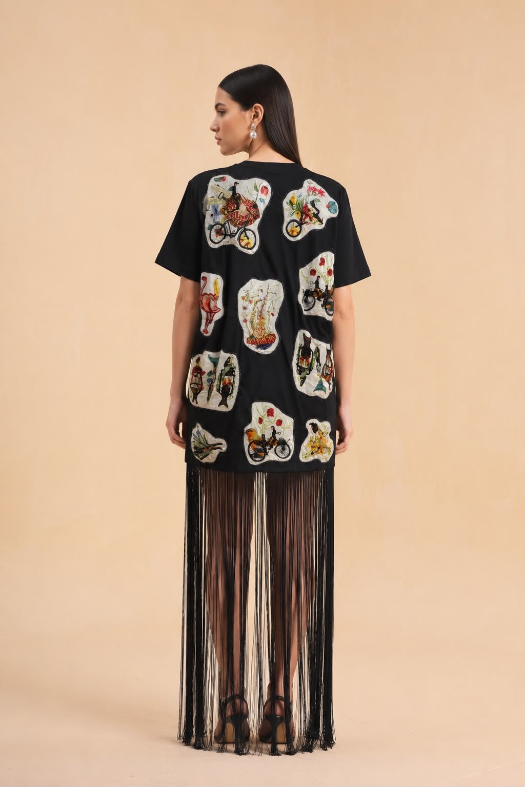 RIV BLACK FRINGE & PATCH ADORNED TEE