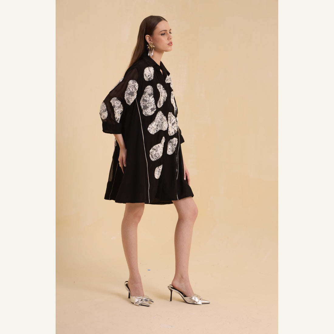 RIV BLACK PATCH ADORNED SHIRT DRESS