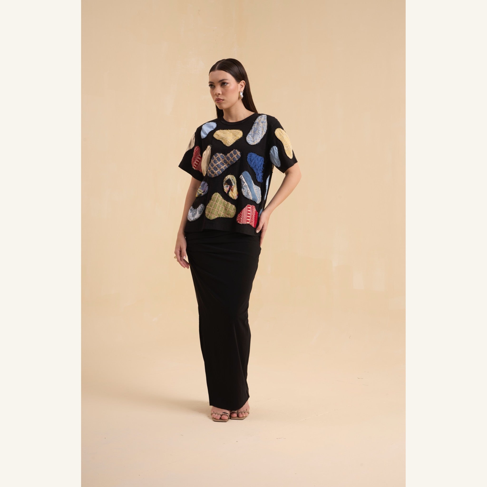 RIV BLACK PATCH ADORNED TEE